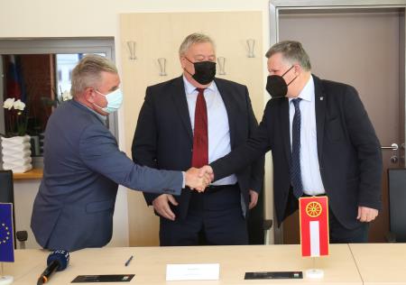 PODPIS SPORAZUMA 21 FOTO LJUBO VUKELIČ